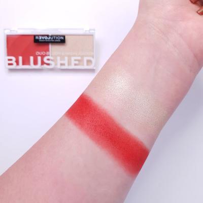 Revolution Relove Colour Play Blushed Duo Blush &amp; Highlighter Contouring Palette für Frauen 5,8 g Farbton  Daydream