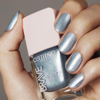 Catrice Brave Metallics Nail Polish Nagellack für Frauen 10,5 ml Farbton  03 Million Dollars Baby