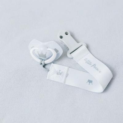 Canpol babies Royal Baby Soother Clip With Ribbon Little Prince Schnullerclip für Kinder 1 St.