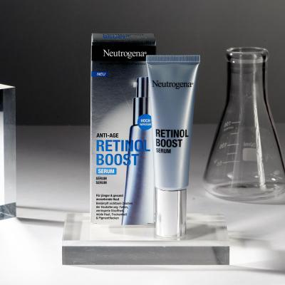 Neutrogena Retinol Boost Geschenkset Nachtcreme Retinol Boost Night Cream 50 ml + Gesichtsserum Retinol Boost Serum 30 ml + Augencreme Retinol Boost Eye Cream 15 ml